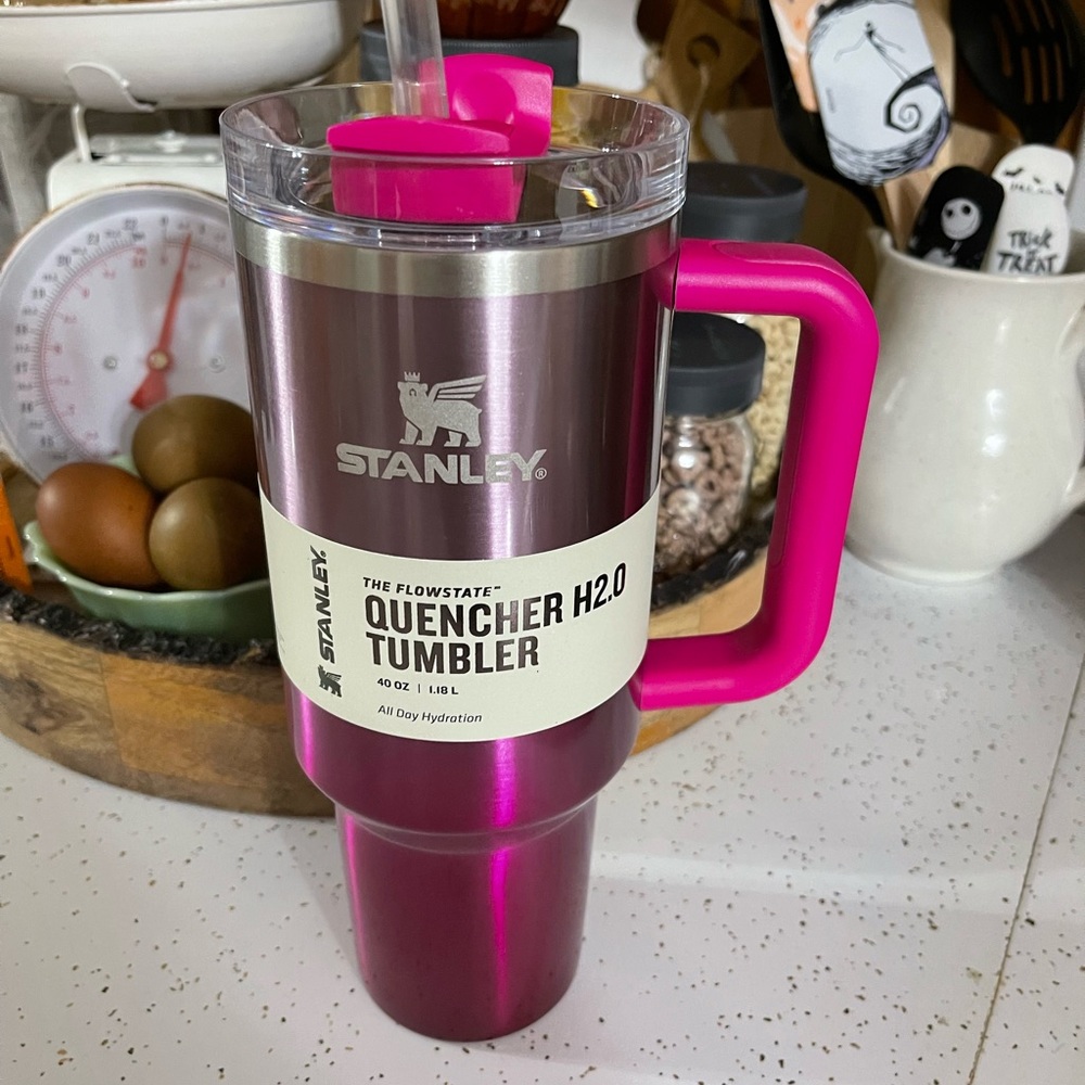 Stanley 40oz in Camelia Gradient